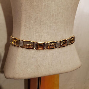 Vintage 90s St.Maarten Dallas Animal Gold Silver Grey Belt